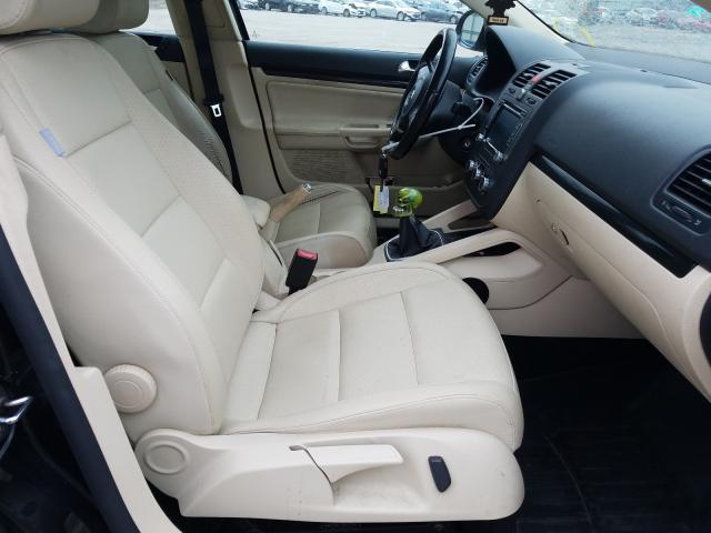 2010 VOLKSWAGEN JETTA WOLF 3VWRJ7AJ5AM013181