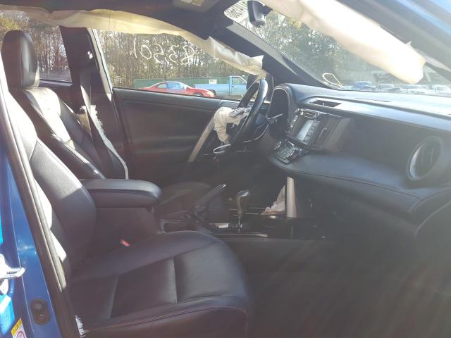 2017 TOYOTA RAV4 SE JTMNFREV0HJ148409
