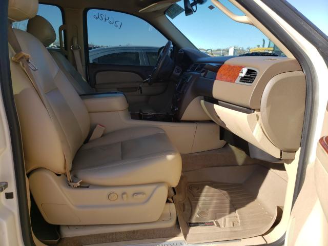 2010 CHEVROLET SUBURBAN C 1GNUCKE02AR253760