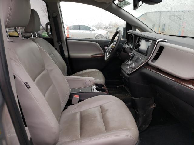 2019 TOYOTA SIENNA XLE 5TDDZ3DC0KS220249