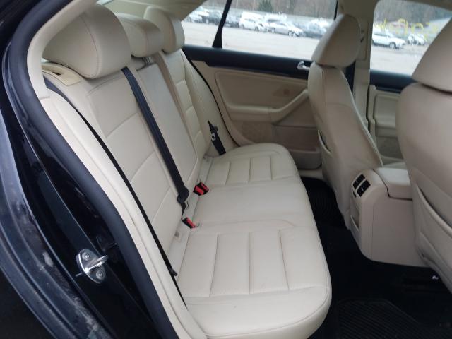 2010 VOLKSWAGEN JETTA WOLF 3VWRJ7AJ5AM013181