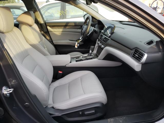 2018 HONDA ACCORD TOU 1HGCV1F95JA139824