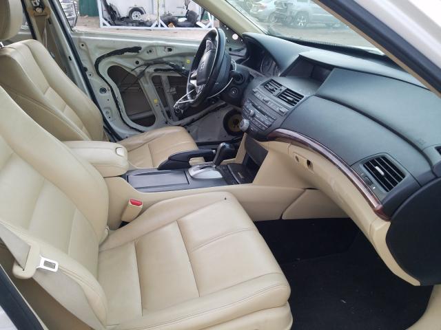 2011 HONDA ACCORD CRO 5J6TF2H54BL006841