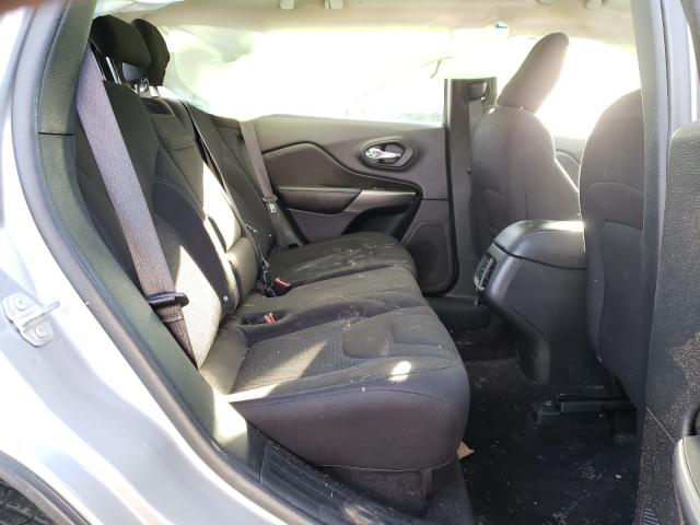 2019 JEEP CHEROKEE 1C4PJLCB2KD175260