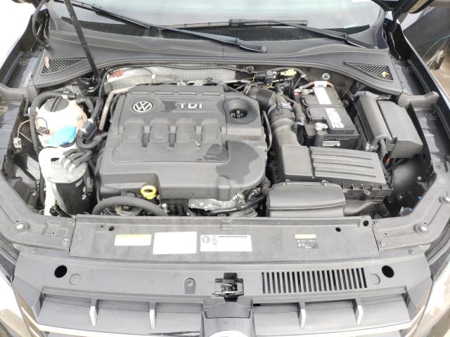 2015 VOLKSWAGEN PASSAT SE 1VWBV7A34FC065031