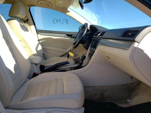 2015 VOLKSWAGEN PASSAT SE 1VWBT7A3XFC023923