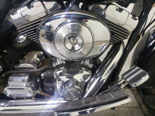 2004 HARLEY-DAVIDSON FLHPI 1HD1FHW194Y736829