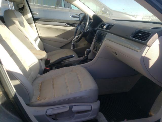 2015 VOLKSWAGEN PASSAT S - 1VWAT7A35FC122645