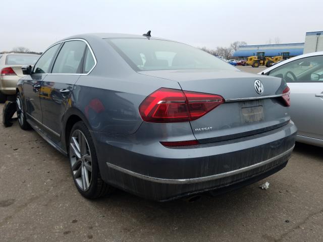 2017 VOLKSWAGEN PASSAT R-L 1VWDT7A3XHC004784