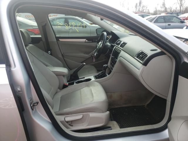 2013 VOLKSWAGEN PASSAT SE 1VWBH7A36DC033296