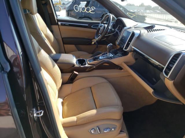 2017 PORSCHE CAYENNE WP1AA2A28HKA82460
