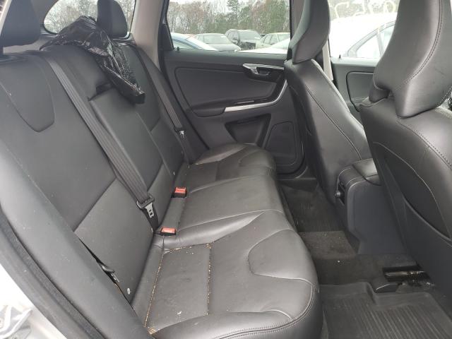 2016 VOLVO XC60 T6 PR YV4902RK2G2799010