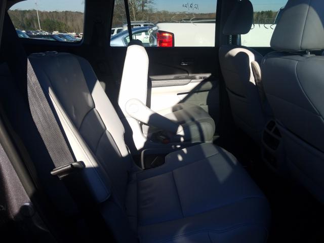 2018 HONDA PILOT TOUR 5FNYF5H64KB020442