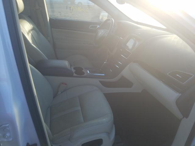 2017 LINCOLN MKT 2LMHJ5AT2HBL00980