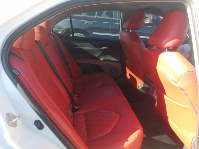 2019 TOYOTA CAMRY 4T1B11HK4KU800518