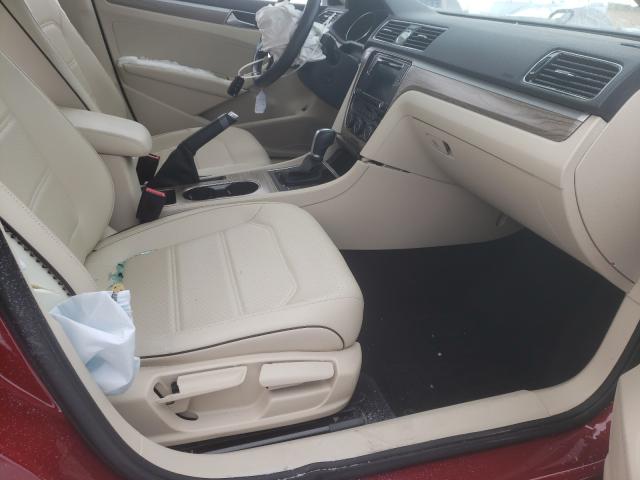 2017 VOLKSWAGEN PASSAT SE 1VWBT7A30HC071157