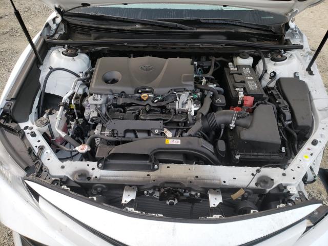 2018 TOYOTA CAMRY 4T1B11HK5JU093637