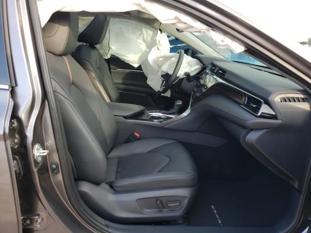 2020 TOYOTA CAMRY XLE 4T1F11AK5LU979570