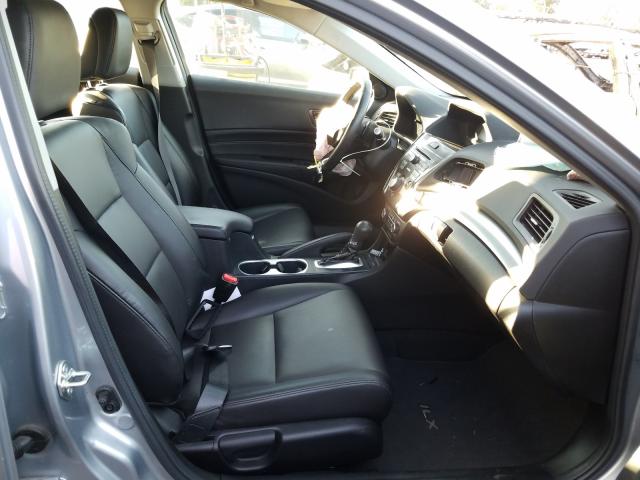 2018 ACURA ILX BASE W 19UDE2F38JA008599