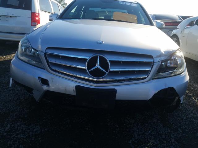 2012 MERCEDES-BENZ C250 WDDGF4HB6CR224535
