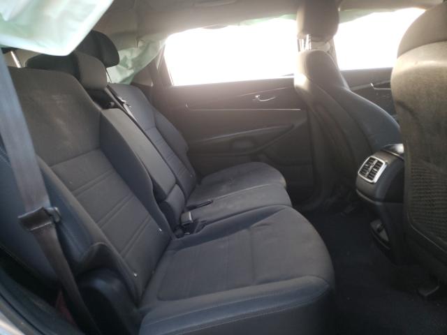 2017 KIA SORENTO LX - 5XYPG4A32HG207781