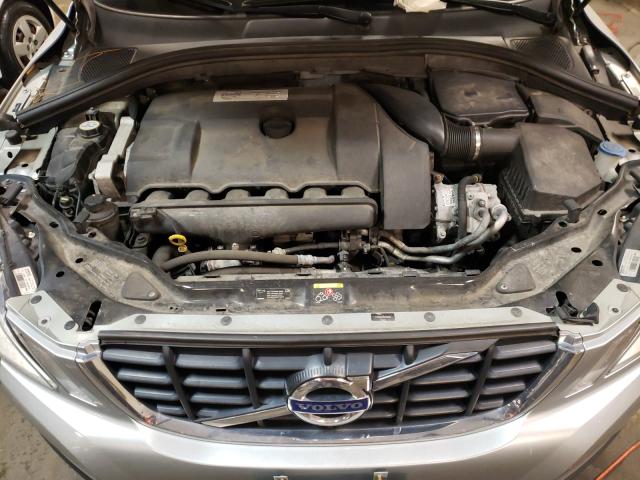 2011 VOLVO XC60 T6 YV4902DZ8B2182370
