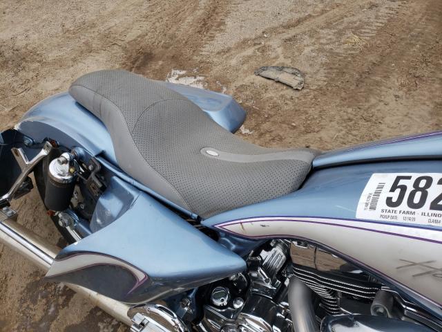 2011 HARLEY-DAVIDSON FLTRX 1HD1KHM16BB658265