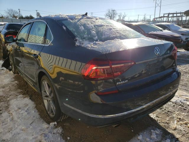 2017 VOLKSWAGEN PASSAT R-L 1VWDT7A34HC035173