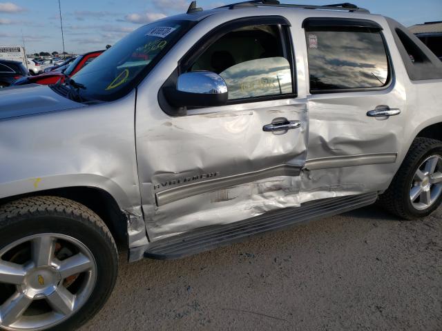 2011 CHEVROLET AVALANCHE 3GNMCFE05BG122427