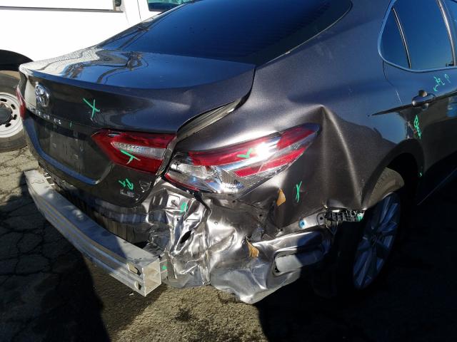 2018 TOYOTA CAMRY 4T1B11HK5JU060850