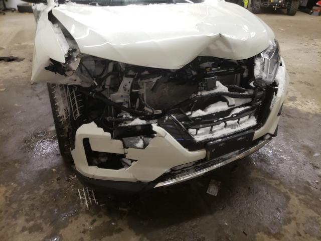 2017 NISSAN ROGUE SV 5N1AT2MV2HC886938