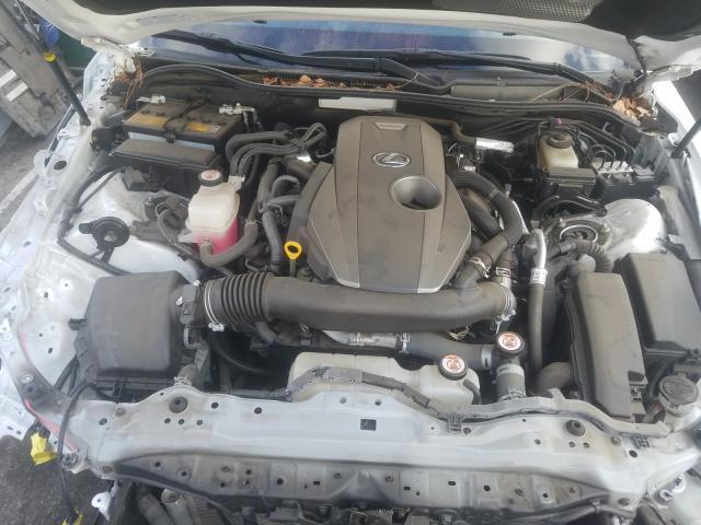 2018 LEXUS IS 300 JTHBA1D28J5077404