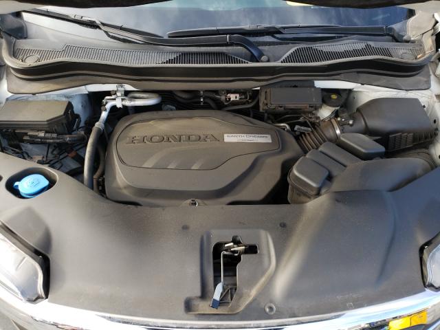 2018 HONDA PILOT LX 5FNYF5H17JB018185