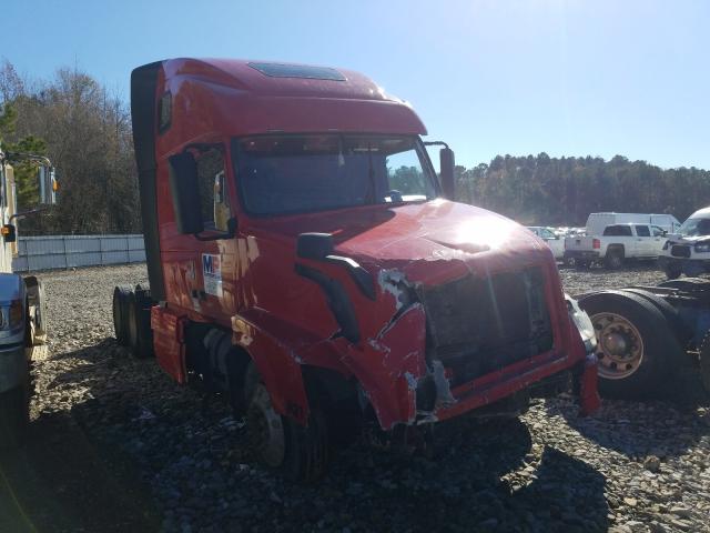 Lot #2397206842 2013 VOLVO VN VNL salvage car