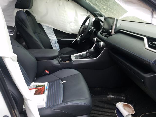 2020 TOYOTA RAV4 XSE JTMEWRFV2LJ048299