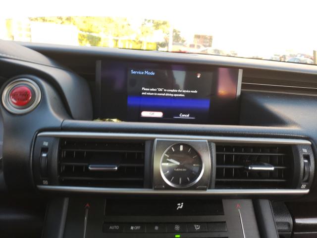 2019 LEXUS IS 300 JTHBA1D26K5093201