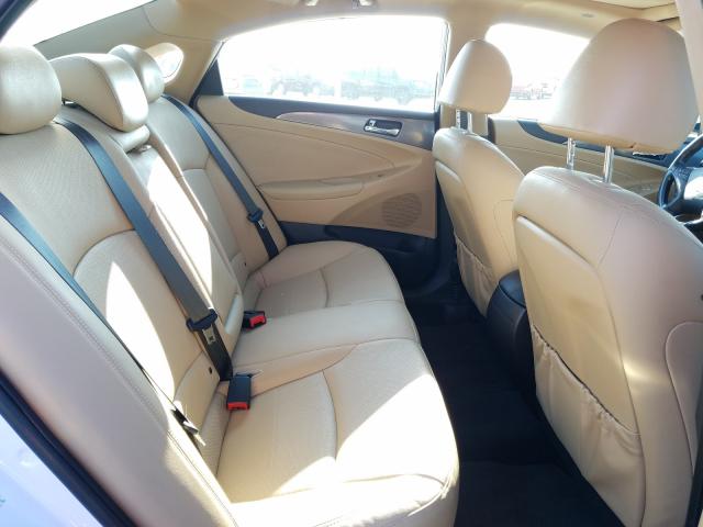 2014 HYUNDAI SONATA HYB KMHEC4A47EA107548