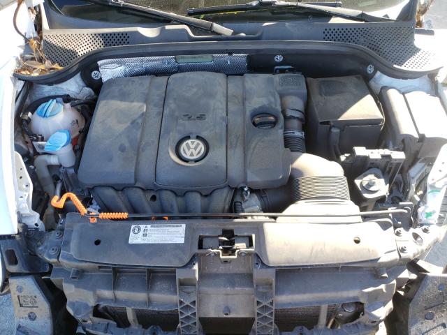 2013 VOLKSWAGEN BEETLE 3VWJP7ATXDM687926
