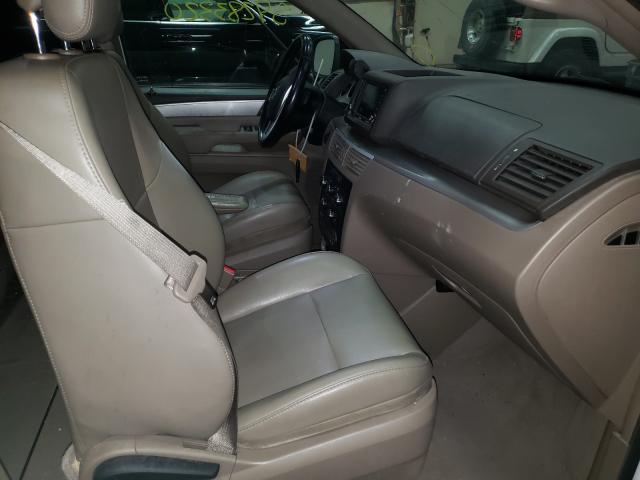 2011 VOLKSWAGEN ROUTAN SE 2V4RW3DGXBR625695
