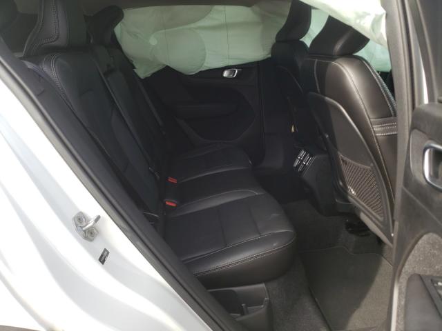 2019 VOLVO XC40 T5 MO YV4162UK4K2050950