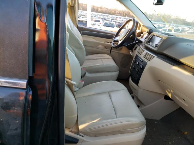 2010 VOLKSWAGEN ROUTAN SE 2V4RW3D12AR407406