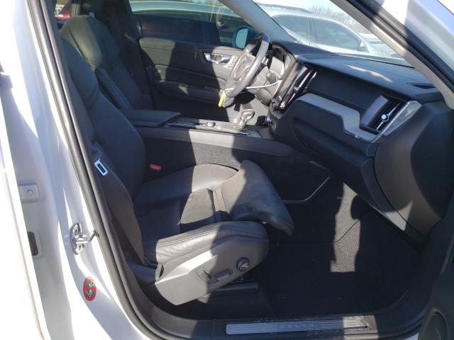 2018 VOLVO XC60 T5 IN LYV102RL7JB117950