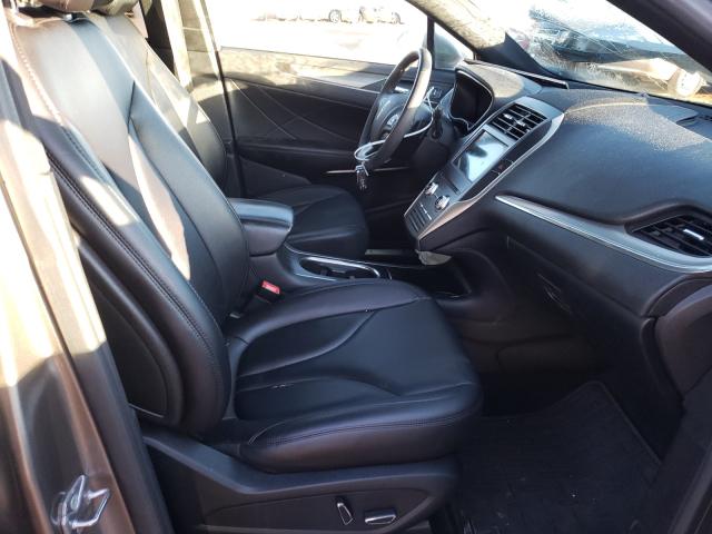 2016 LINCOLN MKC PREMIE 5LMCJ1C93GUJ15407
