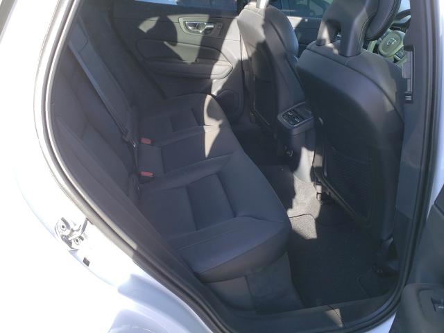 2018 VOLVO XC60 T5 IN LYV102RL7JB117950