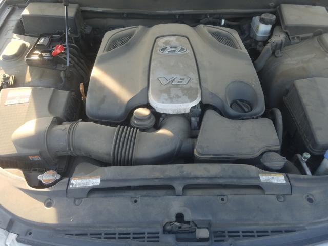 2011 HYUNDAI GENESIS 4. KMHGC4DF2BU121440