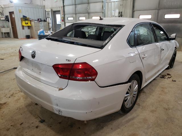 2015 VOLKSWAGEN PASSAT S - 1VWAS7A38FC082886