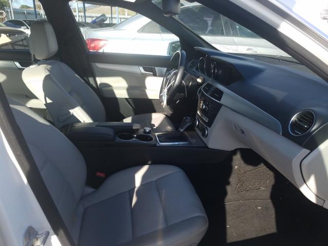 2013 MERCEDES-BENZ C 250 WDDGF4HB9DR276095