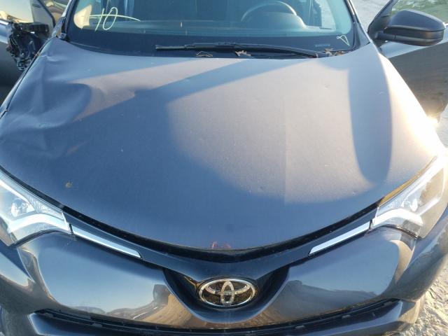 2018 TOYOTA RAV4 LE JTMBFREV7JJ224734