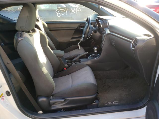 2016 TOYOTA SCION TC JTKJF5C76GJ023854