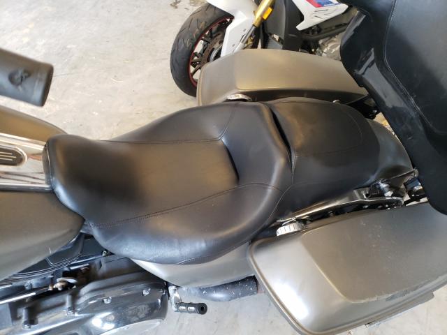 2018 HARLEY-DAVIDSON FLHX STREE 1HD1KBC11JB627888
